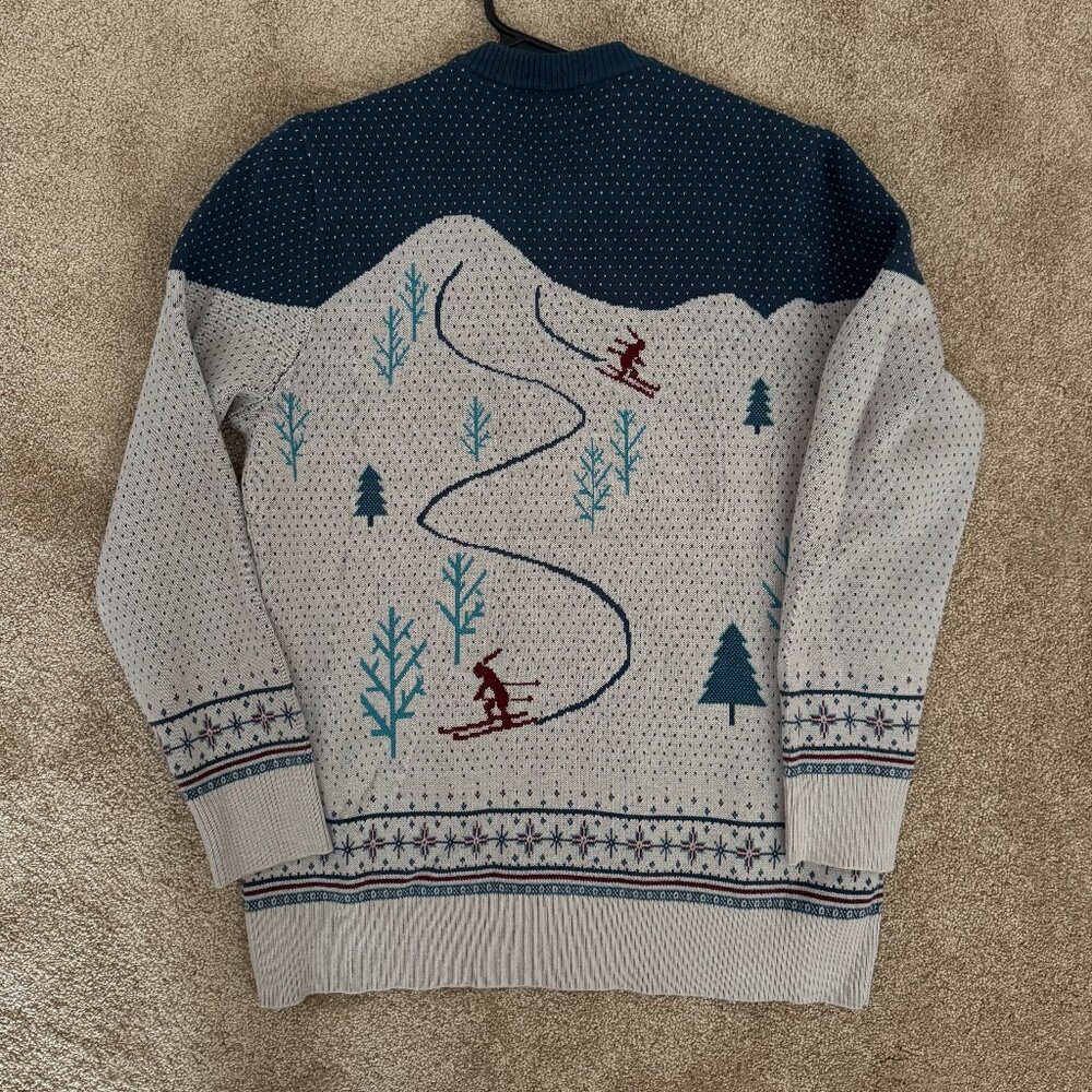 NEW!!  Ski the East Sweater. Size L - Picture 5 of 12